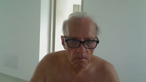 Snapshot of incendiado chatting on October 2025 05:47:02 PM incendiado online show from October 2025 05:47:02 PM