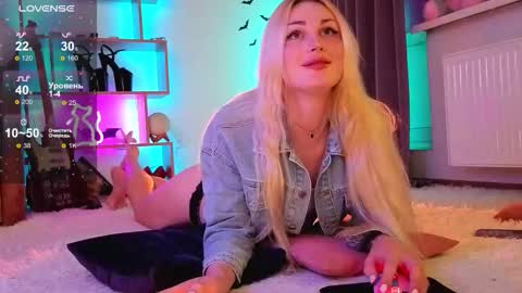  Dina  Help me reach 100 likes  online show from February 2026 09:05:02 PM