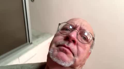 inconnu_06 online show from January 2026 10:29:02 AM