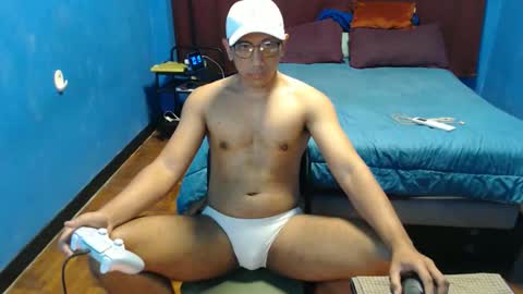 Snapshot of incrediballz chatting on October 2025 02:33:01 AM incrediballz online show from October 2025 02:33:01 AM