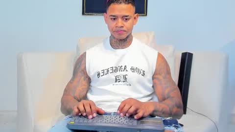 Jacobo online show from October 2025 02:48:02 AM