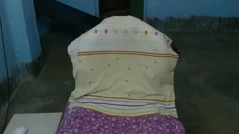 Snapshot of indian_bengali_boy chatting on November 2025 06:08:01 PM Suman Leo online show from November 2025 06:08:01 PM