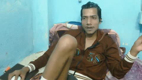 Snapshot of indian_bengali_boy chatting on December 2025 06:03:02 PM Suman Leo online show from December 2025 06:03:02 PM