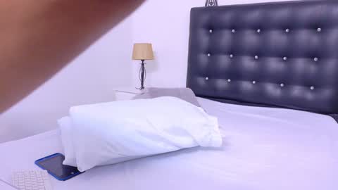 Snapshot of indian_delight18 chatting on January 2025 11:38:02 PM indian_delight18 online show from January 2025 11:38:02 PM