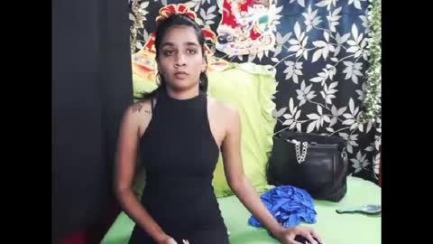 Snapshot of indian_leah chatting on December 2025 06:17:02 AM leah online show from December 2025 06:17:02 AM