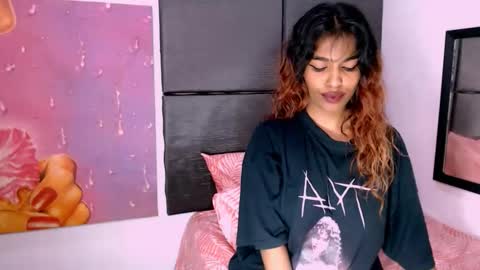 Snapshot of indianangelx chatting on December 2025 09:24:01 AM indianangelx online show from December 2025 09:24:01 AM