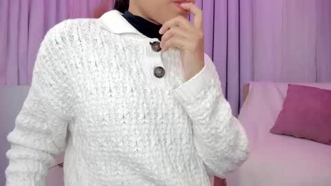 Snapshot of indiancutie_ chatting on October 2025 11:20:02 PM MIA online show from October 2025 11:20:02 PM