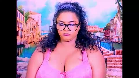 natasha online show from December 2025 08:59:01 PM