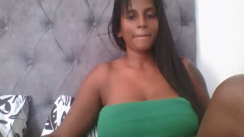 Snapshot of indianjasmin chatting on January 2025 11:50:01 AM priya online show from January 2025 11:50:01 AM