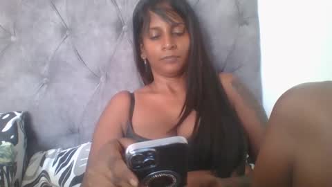 Snapshot of indianjasmin chatting on January 2025 06:24:01 AM priya online show from January 2025 06:24:01 AM