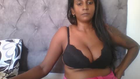 Snapshot of indianjasmin chatting on February 2025 07:12:02 AM priya online show from February 2025 07:12:02 AM