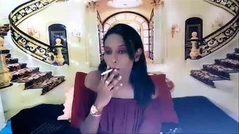 Leah online show from December 2024 07:39:02 PM