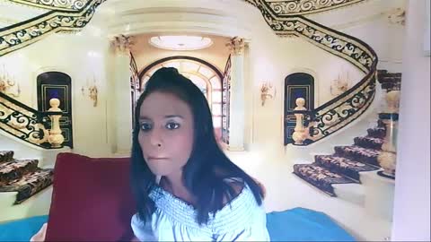 Leah online show from December 2024 04:06:01 PM