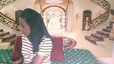 Leah online show from December 2024 05:14:01 PM