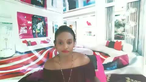 Leah online show from September 2025 06:08:02 PM