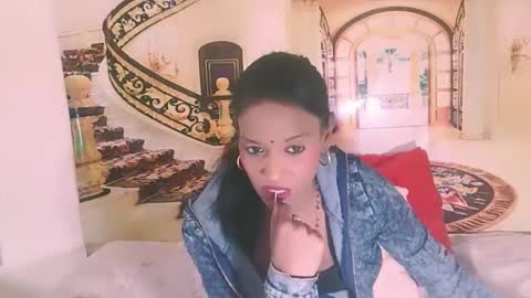 Leah online show from September 2025 05:58:01 PM