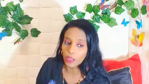 Leah online show from September 2025 05:47:02 PM