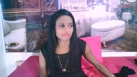 Leah online show from October 2025 06:03:02 AM