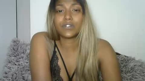 indianqtpie6 online show from September 2025 06:20:01 PM