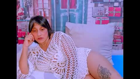 Snapshot of indianroxy27 chatting on December 2025 07:31:01 PM indianroxy27 online show from December 2025 07:31:01 PM