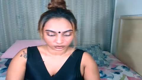 Snapshot of indiansecretlove20 chatting on November 2025 05:52:01 PM goddess online show from November 2025 05:52:01 PM