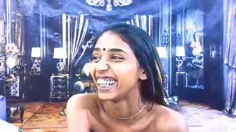 indiansexyslender4u2luv online show from October 2025 05:31:02 AM