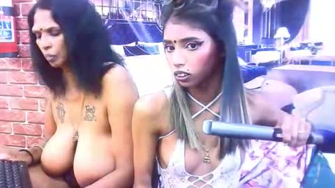 indiansexyslender4u2luv online show from December 2025 07:13:02 AM