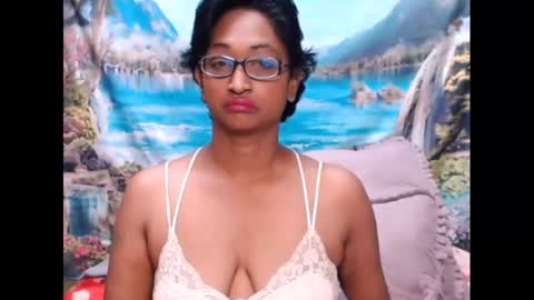 Snapshot of indianspicy69 chatting on March 2025 12:18:02 AM Shreya online show from March 2025 12:18:02 AM