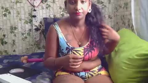 Snapshot of indiantina01 chatting on February 2025 09:43:01 AM tina online show from February 2025 09:43:01 AM