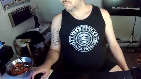 Snapshot of indigolvr chatting on December 2024 07:31:01 AM BroLOU online show from December 2024 07:31:01 AM