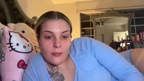 Ingrid online show from November 2025 12:10:01 AM