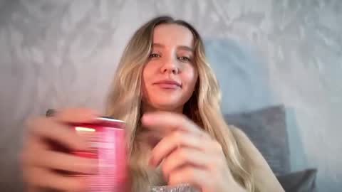 iniva05 online show from April 2026 08:48:01 AM