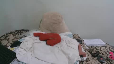 Snapshot of ink_bella chatting on December 2024 01:10:01 PM ink bella online show from December 2024 01:10:01 PM