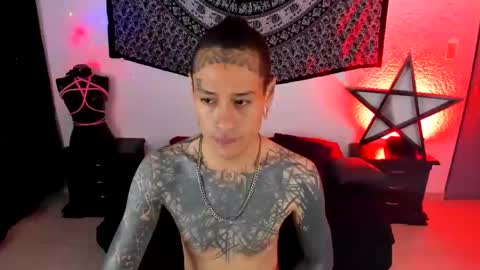 Snapshot of ink_u_buzz chatting on January 2025 07:20:02 AM Dani online show from January 2025 07:20:02 AM