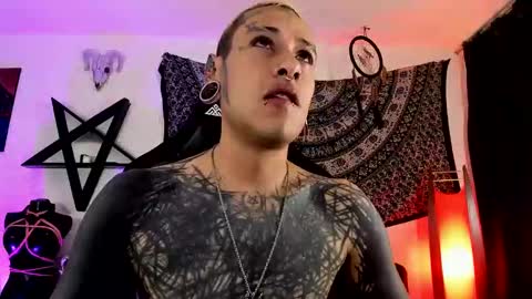 Snapshot of ink_u_buzz chatting on October 2025 05:06:02 AM Dani online show from October 2025 05:06:02 AM