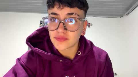 lyan onlyfans n linda online show from April 2026 02:16:01 AM