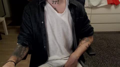 Kyle online show from November 2025 03:16:02 AM