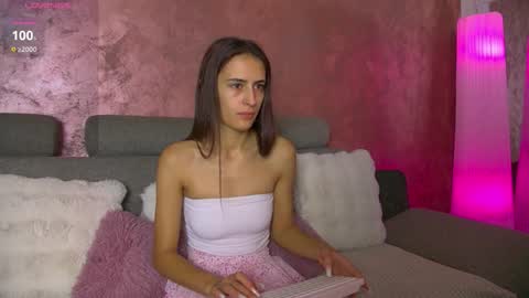 InnesTaylor online show from November 2025 08:15:01 AM