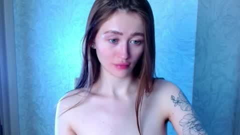 Lina online show from February 2025 09:52:02 PM