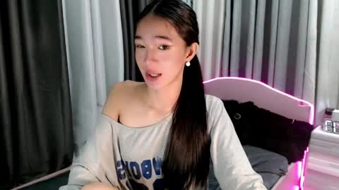 Reign online show from April 2026 08:36:01 PM