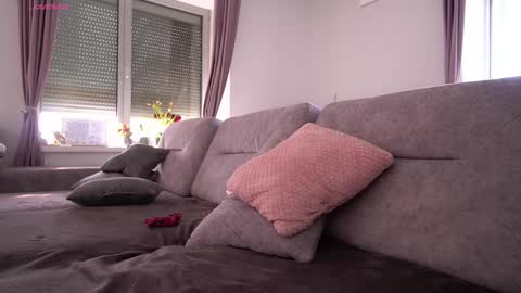 Snapshot of innocentemmy chatting on February 2025 01:29:01 PM Maria online show from February 2025 01:29:01 PM