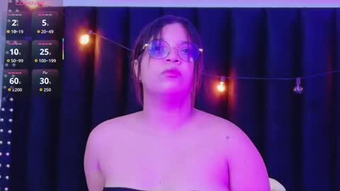 Snapshot of innocenthazel chatting on November 2025 12:18:01 PM innocenthazel online show from November 2025 12:18:01 PM