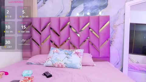 Snapshot of innocenthazel chatting on November 2025 12:49:01 PM innocenthazel online show from November 2025 12:49:01 PM