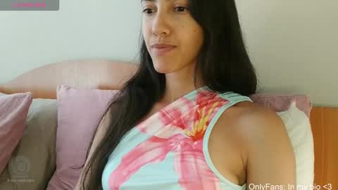 Laroa online show from February 2026 10:39:02 PM