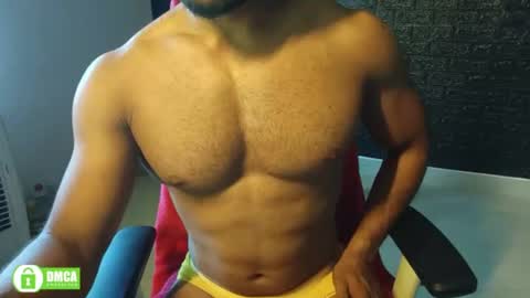 Snapshot of insanestud_miles chatting on July 2026 05:15:01 AM Miles online show from July 2026 05:15:01 AM