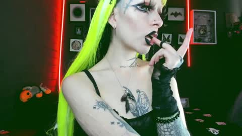 Snapshot of insania_999 chatting on January 2025 05:42:02 PM SANIA online show from January 2025 05:42:02 PM