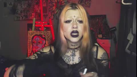 Insunnity666 online show from November 2025 08:41:02 PM