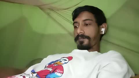 interne8famous online show from November 2025 09:20:02 AM