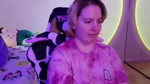 Faye online show from January 2025 02:26:01 PM