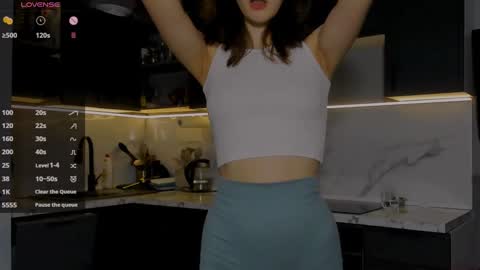 Snapshot of internetsexplorer chatting on December 2024 11:16:01 PM Bernadette  Join  online show from December 2024 11:16:01 PM